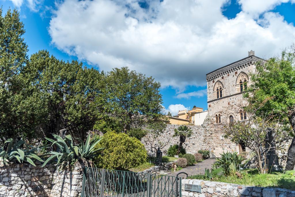 Taormina Duomo Hotel Exterior photo